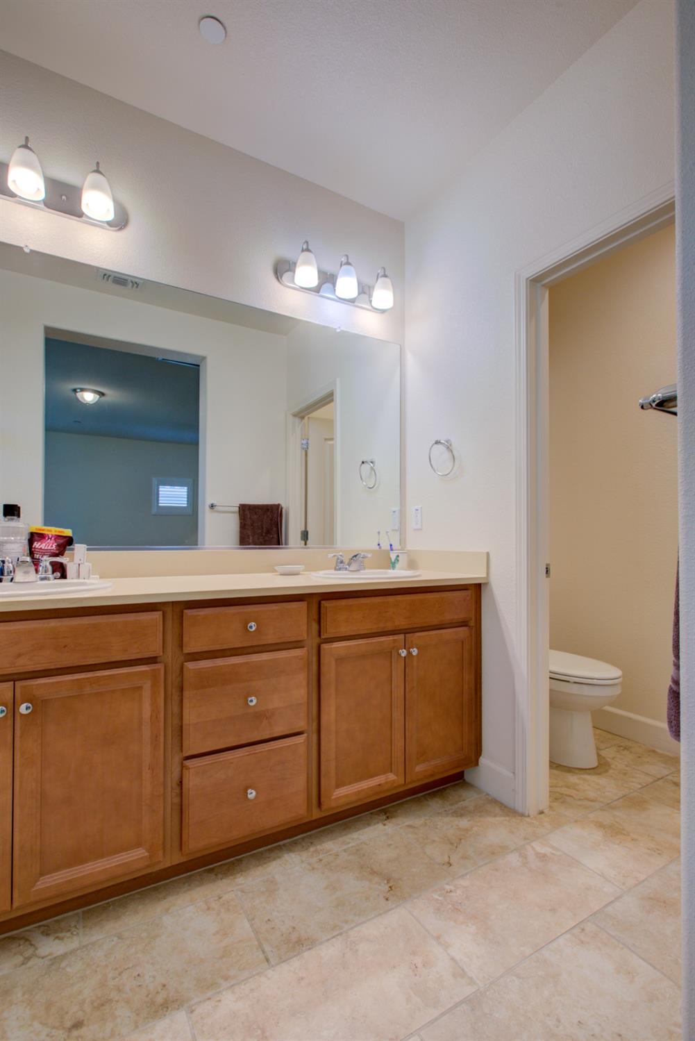 Detail Gallery Image 9 of 15 For 840 Fritz Dr, Los Banos,  CA 93635 - 2 Beds | 2 Baths