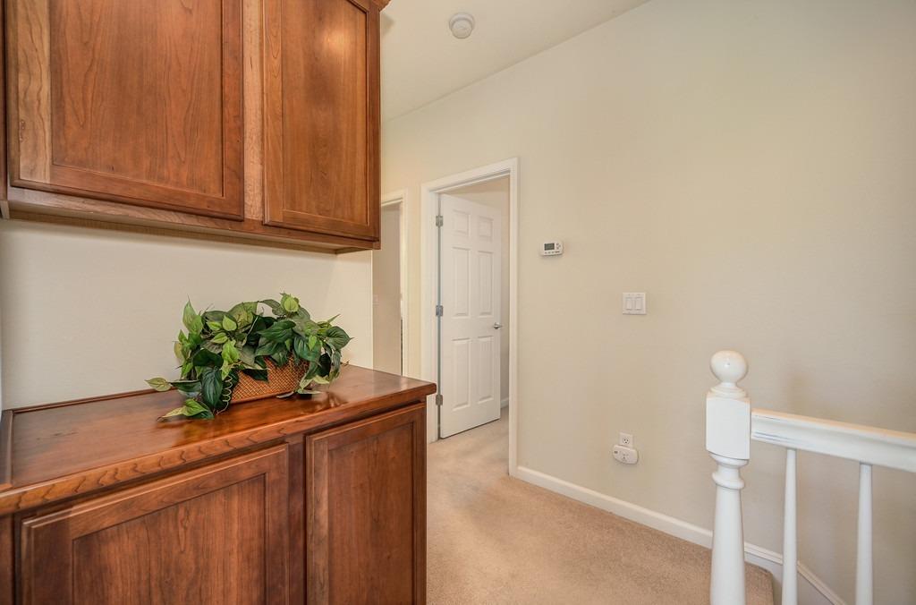 Detail Gallery Image 47 of 65 For 3025 Monument Dr, Roseville,  CA 95747 - 3 Beds | 2/1 Baths