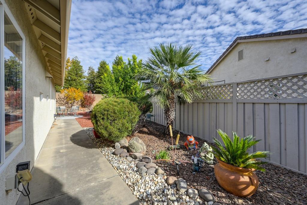 Detail Gallery Image 50 of 90 For 7549 Apple Hollow Loop, Roseville,  CA 95747 - 2 Beds | 2 Baths