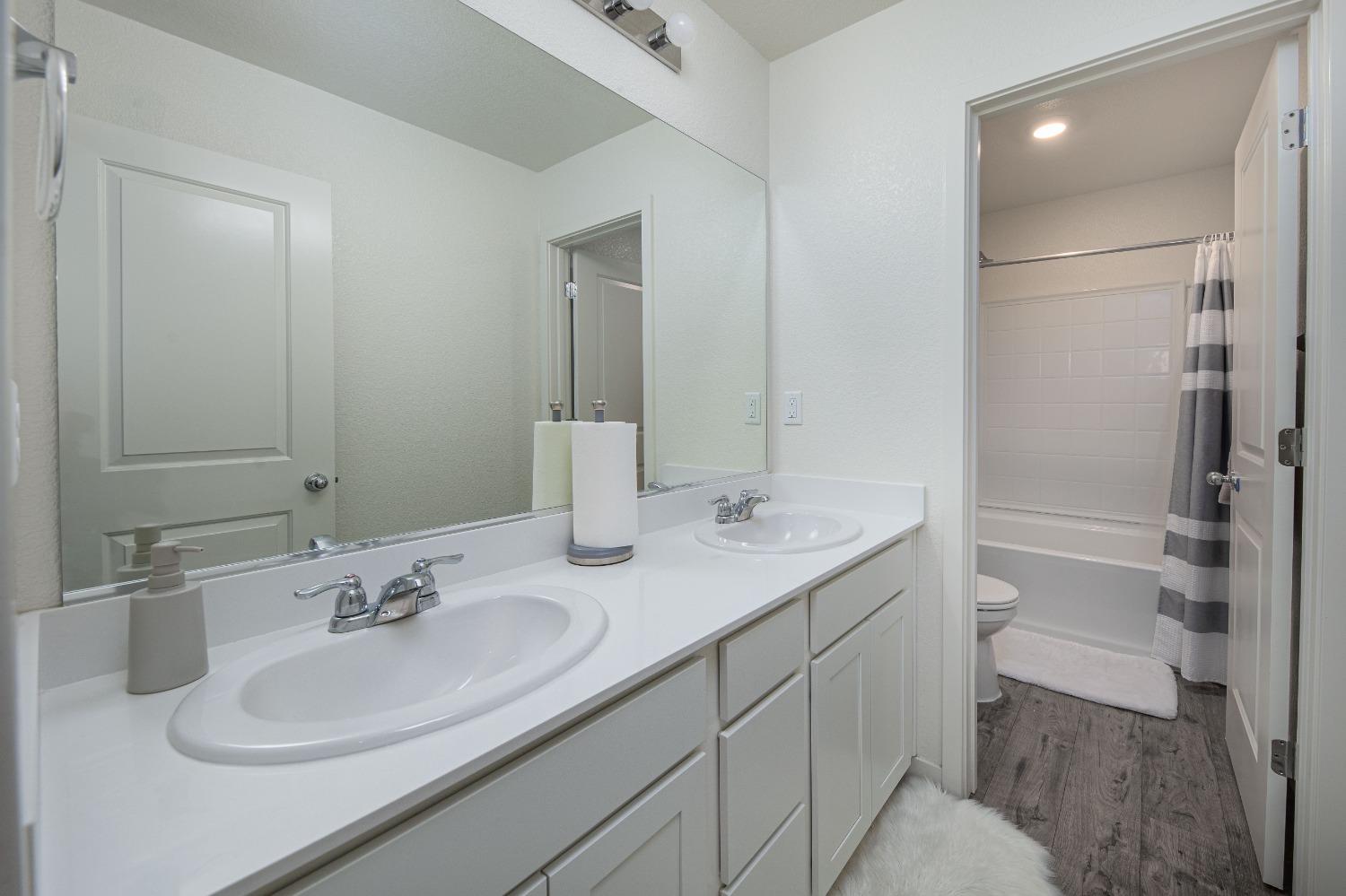 Detail Gallery Image 23 of 49 For 10829 Kentledge St, Stockton,  CA 95219 - 4 Beds | 2/1 Baths