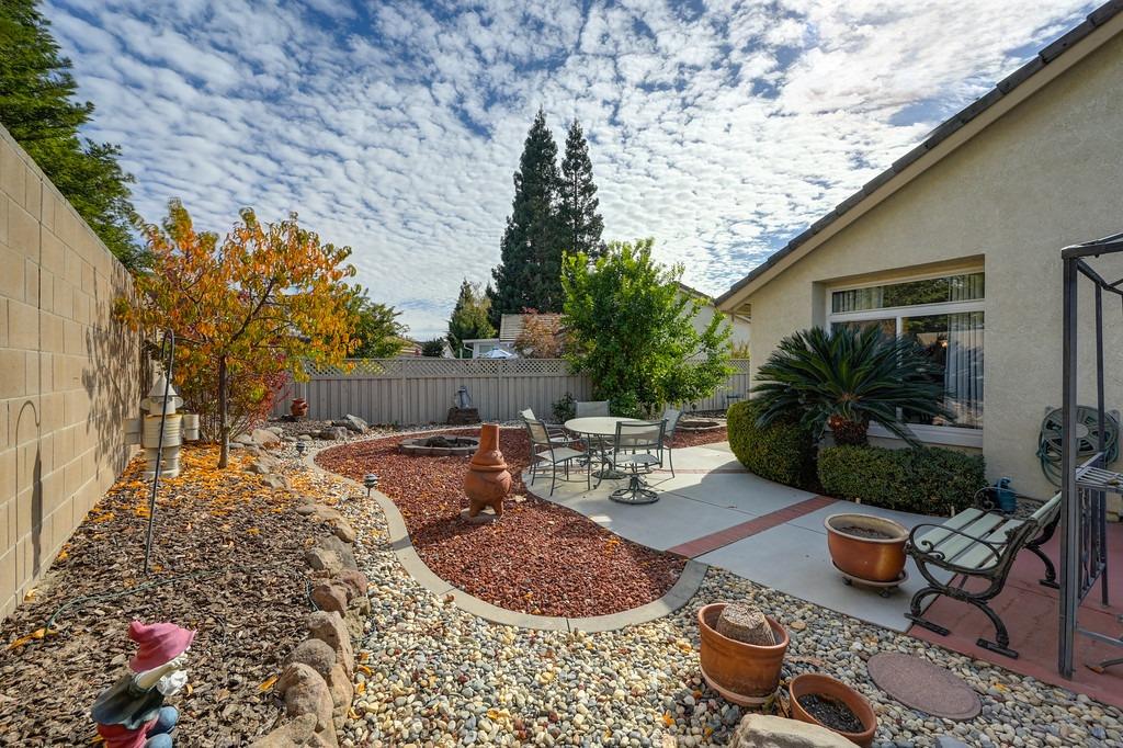 Detail Gallery Image 57 of 90 For 7549 Apple Hollow Loop, Roseville,  CA 95747 - 2 Beds | 2 Baths