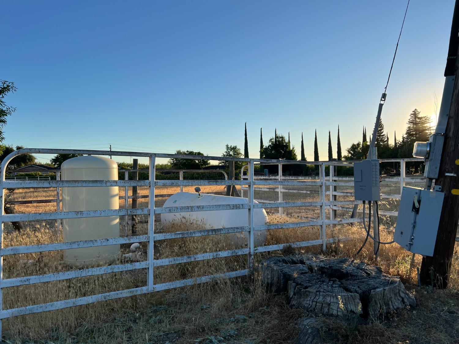 Detail Gallery Image 34 of 37 For 732 Almond Ave, Arbuckle,  CA 95912 - 2 Beds | 2 Baths