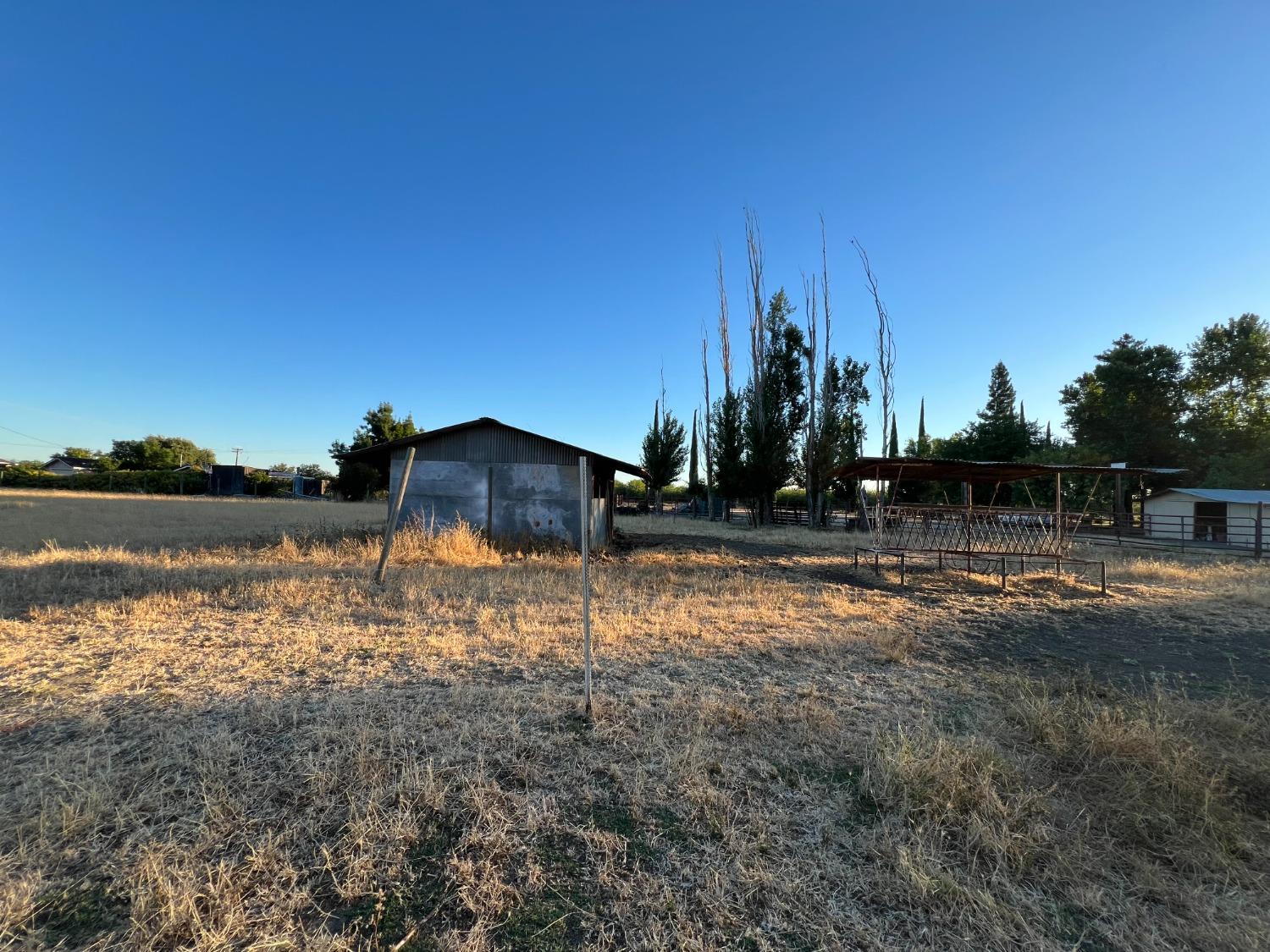 Detail Gallery Image 33 of 37 For 732 Almond Ave, Arbuckle,  CA 95912 - 2 Beds | 2 Baths