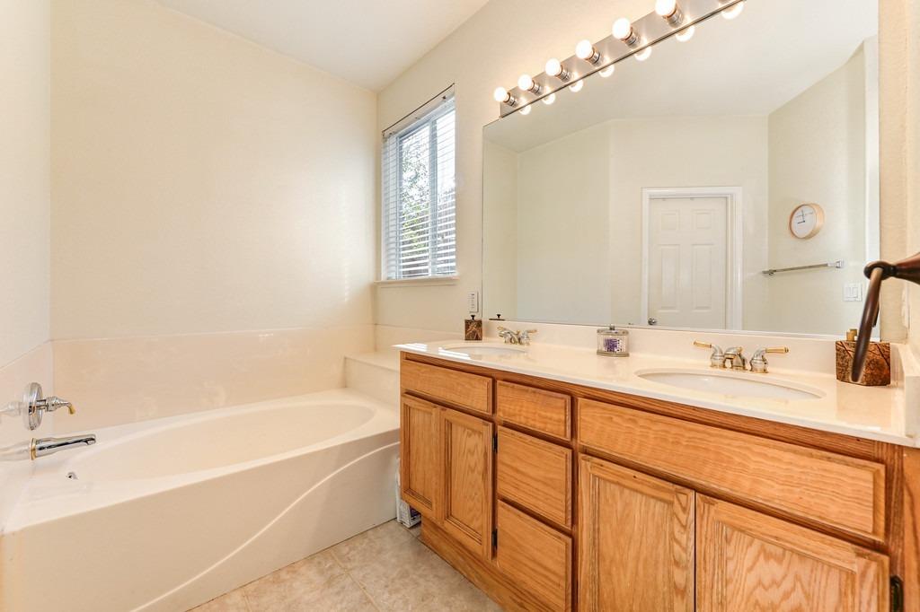 Detail Gallery Image 25 of 27 For 433 Jelly Bean Ct, Roseville,  CA 95747 - 3 Beds | 2 Baths