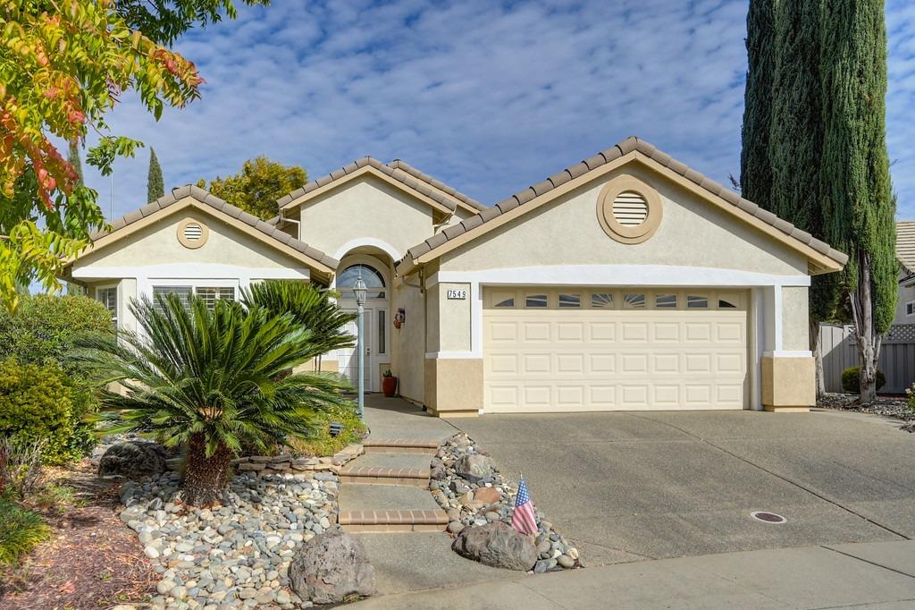 Detail Gallery Image 3 of 90 For 7549 Apple Hollow Loop, Roseville,  CA 95747 - 2 Beds | 2 Baths