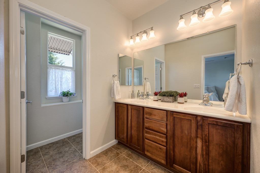 Detail Gallery Image 44 of 65 For 3025 Monument Dr, Roseville,  CA 95747 - 3 Beds | 2/1 Baths