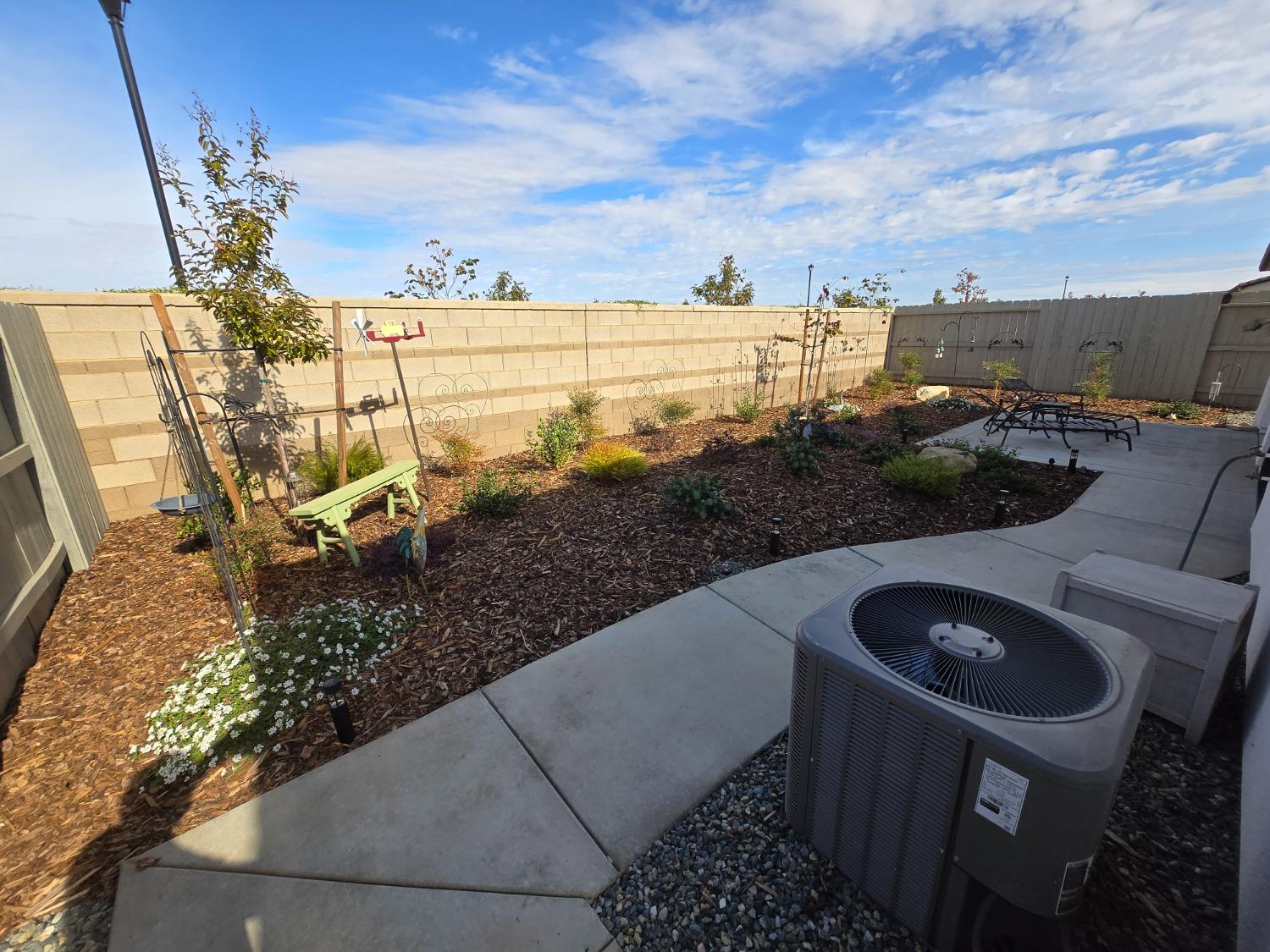 Detail Gallery Image 44 of 45 For 5040 Peace Lily Ln, Roseville,  CA 95747 - 2 Beds | 2/1 Baths