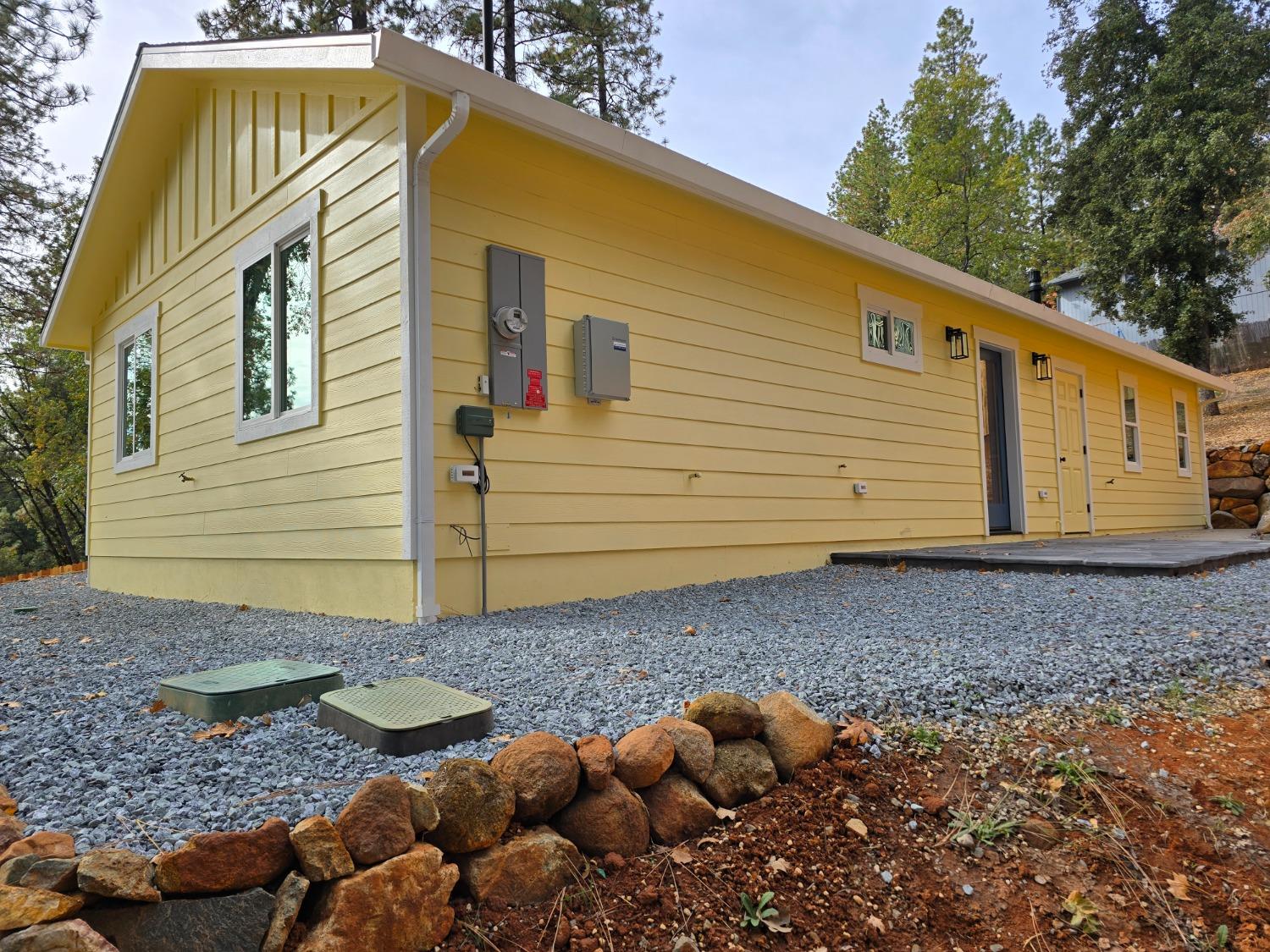 Detail Gallery Image 8 of 52 For 14978 Stinson Dr, Grass Valley,  CA 95949 - 3 Beds | 2 Baths