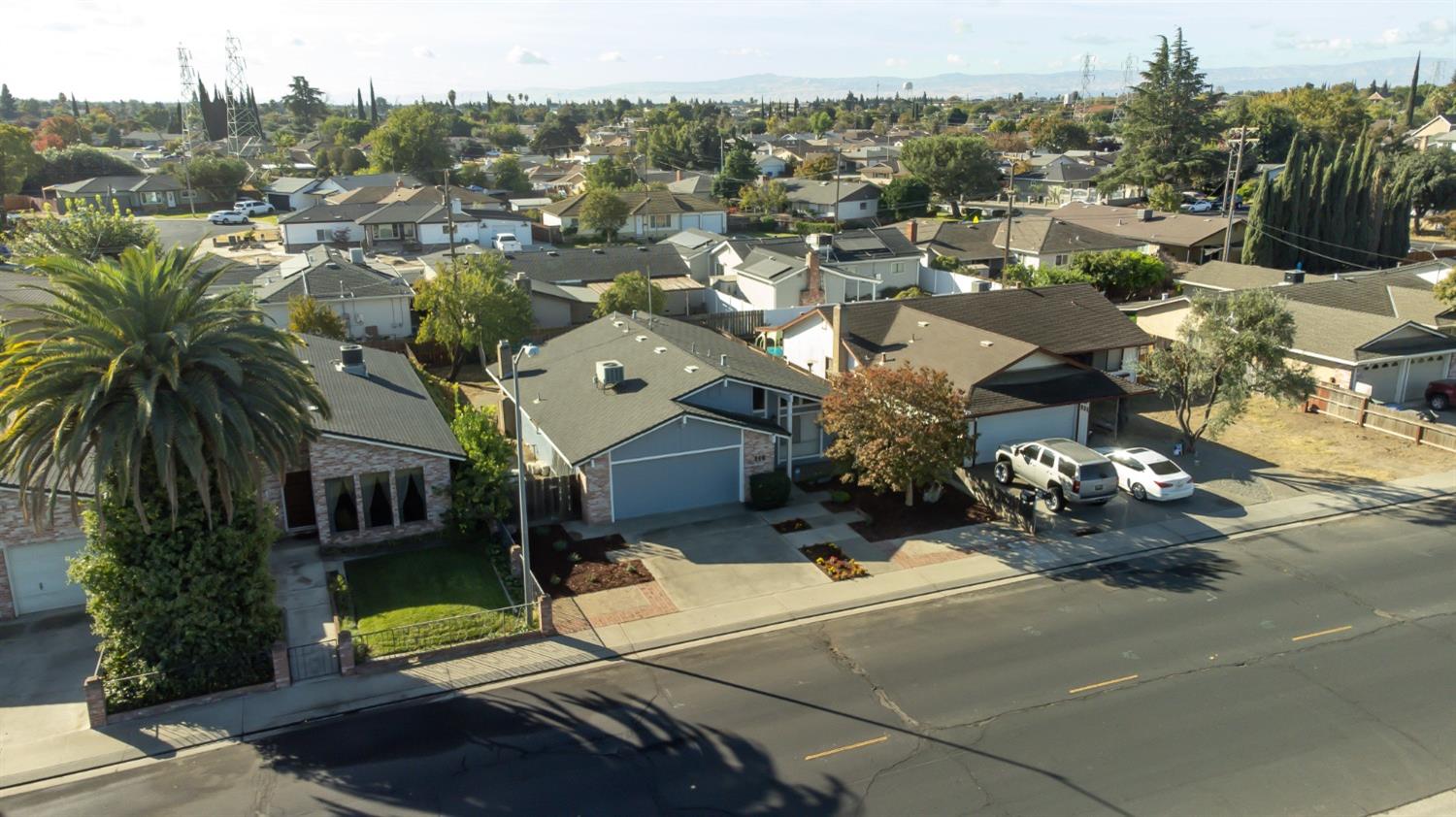 Detail Gallery Image 25 of 30 For 940 E Edison St, Manteca,  CA 95336 - 3 Beds | 2 Baths