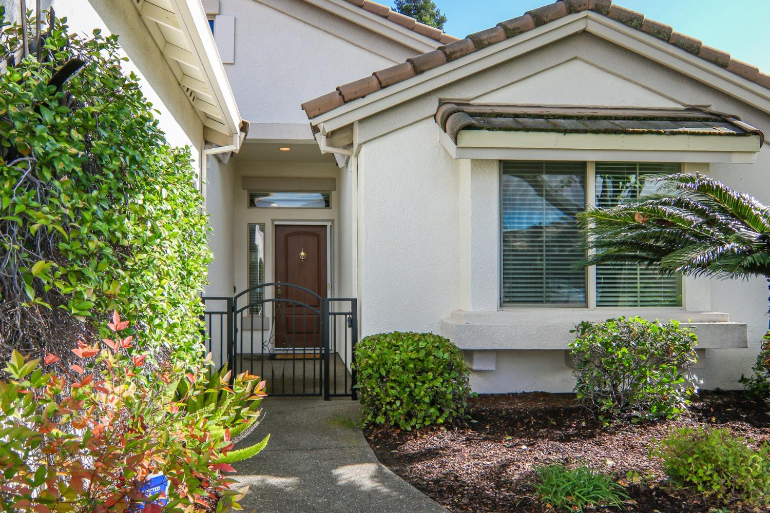 Detail Gallery Image 4 of 46 For 1375 Tahoma Ln, Lincoln,  CA 95648 - 2 Beds | 2 Baths