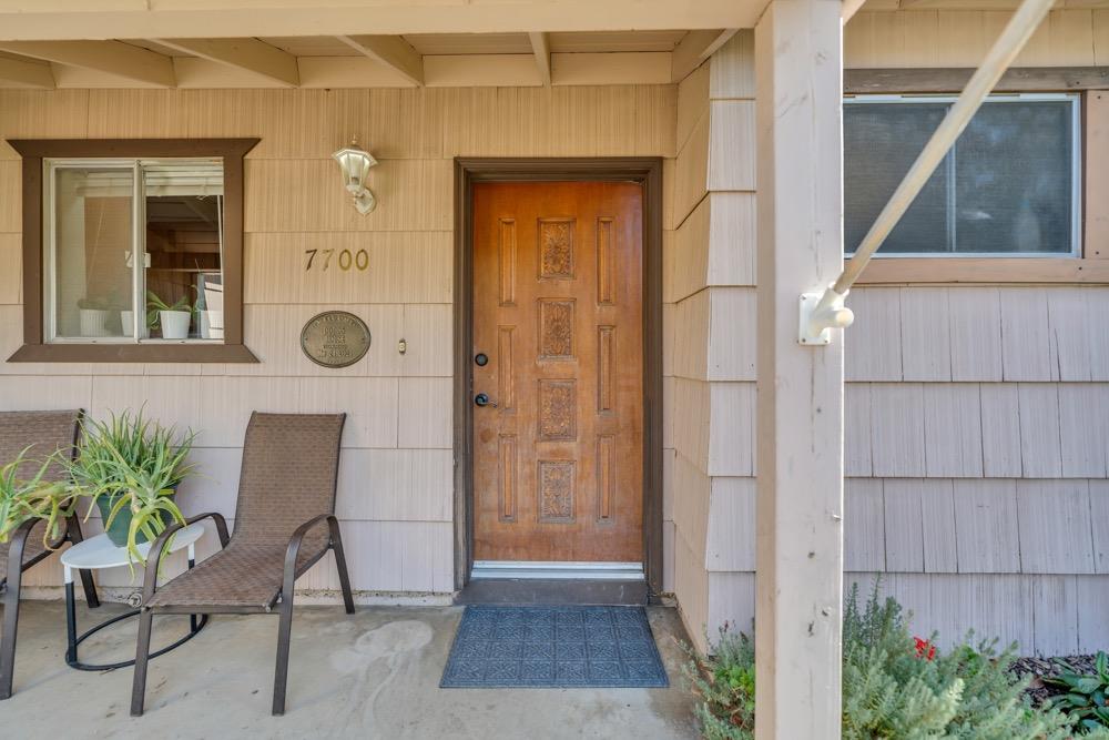 Detail Gallery Image 6 of 48 For 7700 Oakwood Ln, Citrus Heights,  CA 95621 - 3 Beds | 2 Baths