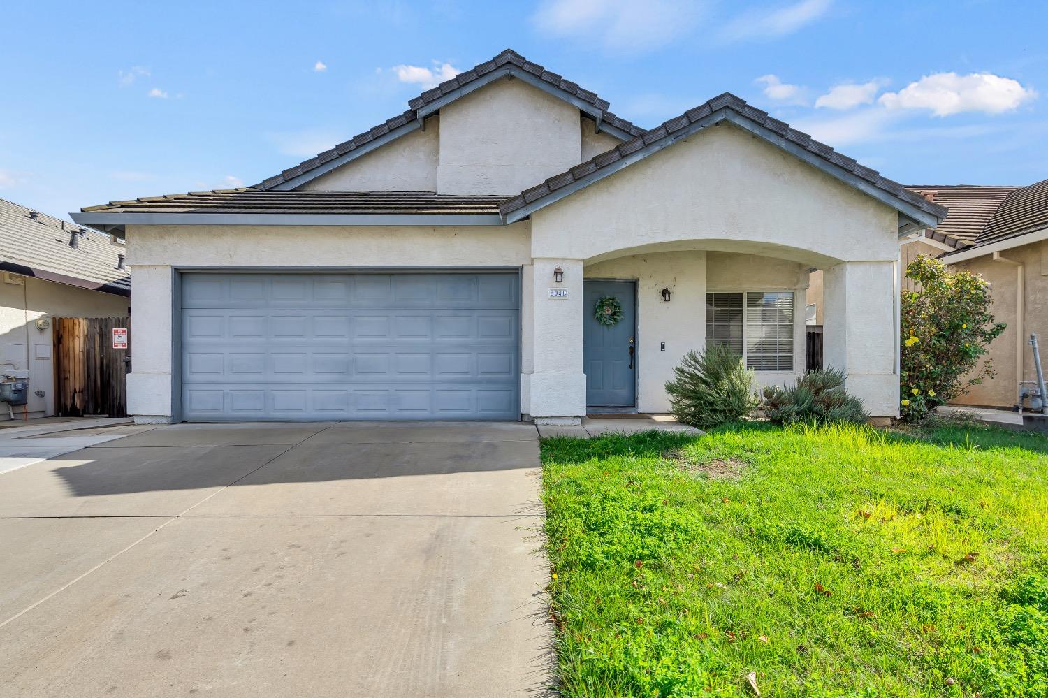 Detail Gallery Image 1 of 35 For 8048 Bridgeburn Ct, Elk Grove,  CA 95758 - 3 Beds | 2 Baths