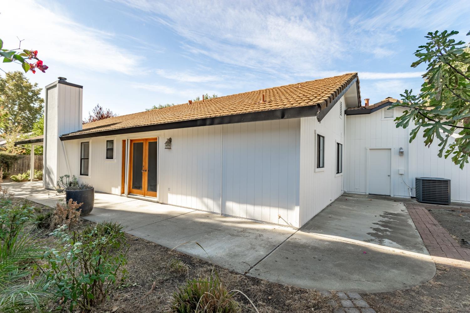 Detail Gallery Image 25 of 37 For 837 Walnut Ln, Winters,  CA 95694 - 3 Beds | 2 Baths