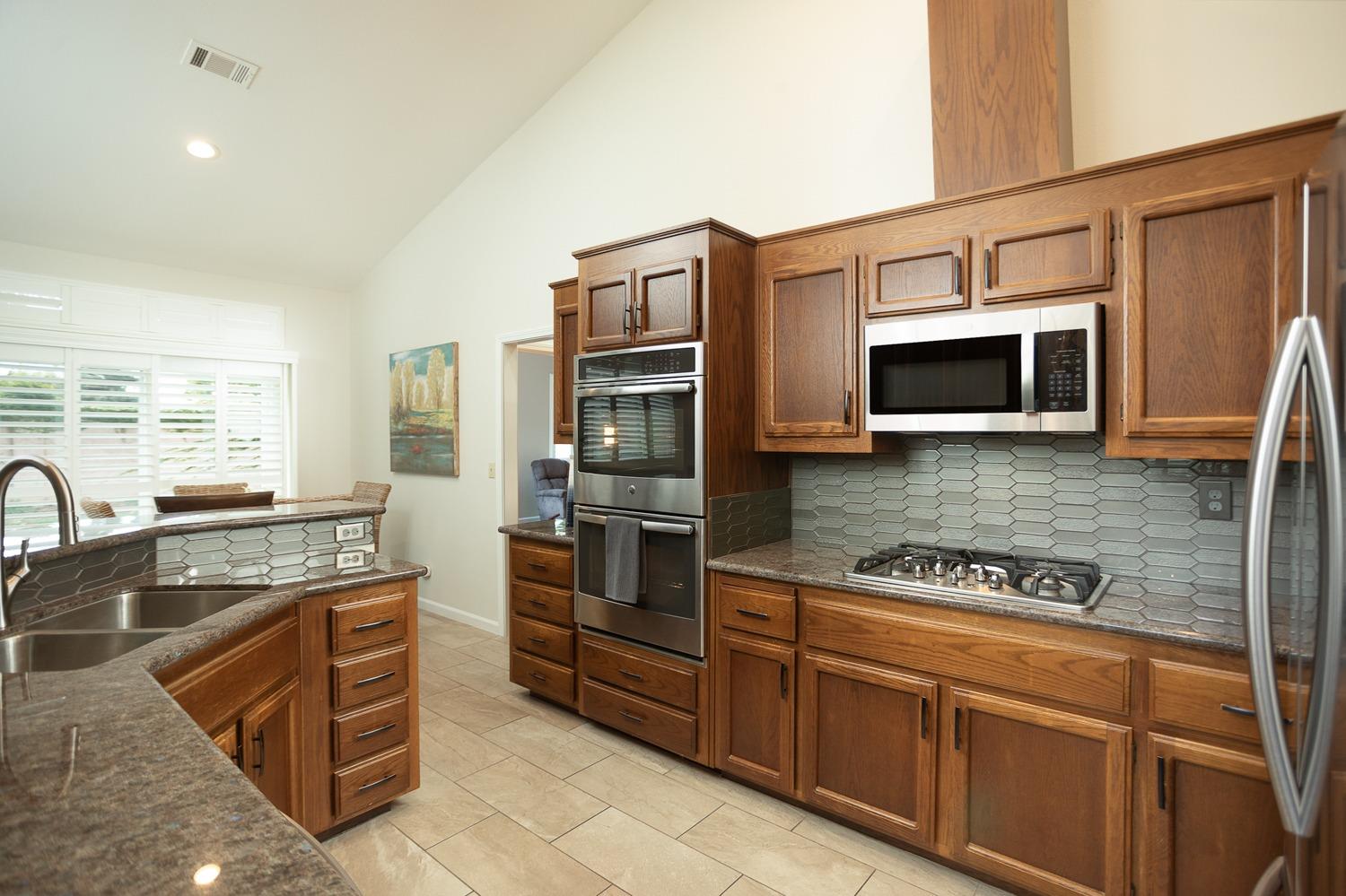 Detail Gallery Image 24 of 50 For 1756 Meadowlark Way, Yuba City,  CA 95993 - 3 Beds | 2 Baths