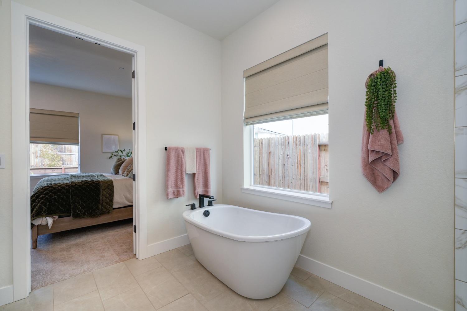 Detail Gallery Image 42 of 59 For 12033 Cobble Brook Dr, Rancho Cordova,  CA 95742 - 3 Beds | 2/1 Baths