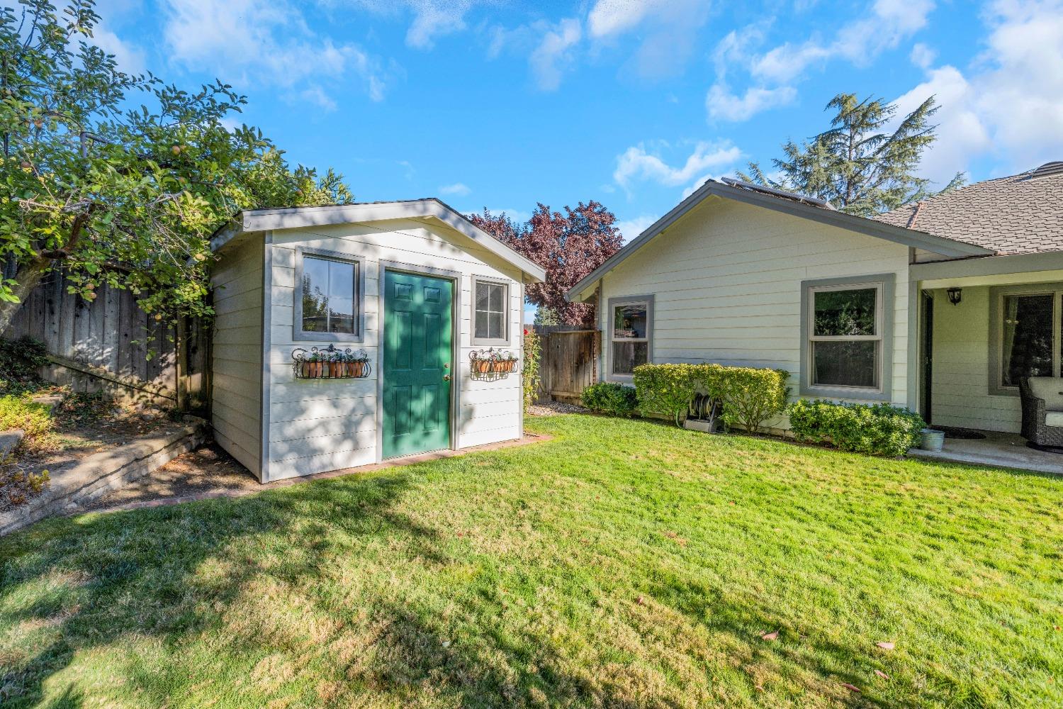 Detail Gallery Image 44 of 59 For 3949 Sweetwater Dr, Rocklin,  CA 95677 - 3 Beds | 2 Baths