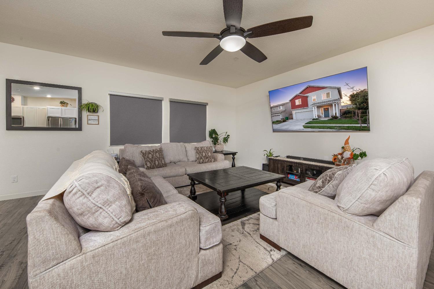 Detail Gallery Image 9 of 49 For 10829 Kentledge St, Stockton,  CA 95219 - 4 Beds | 2/1 Baths