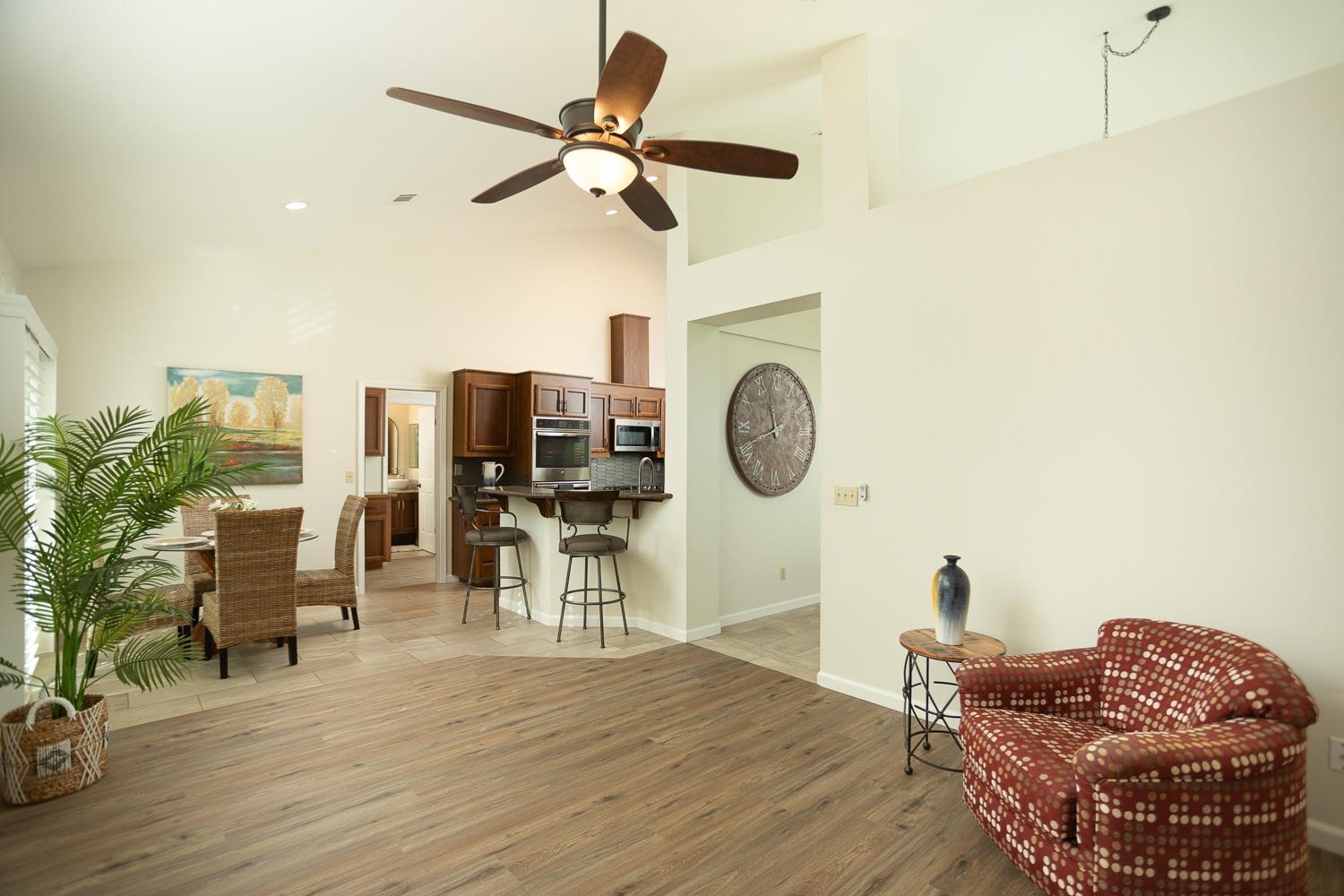 Detail Gallery Image 18 of 50 For 1756 Meadowlark Way, Yuba City,  CA 95993 - 3 Beds | 2 Baths