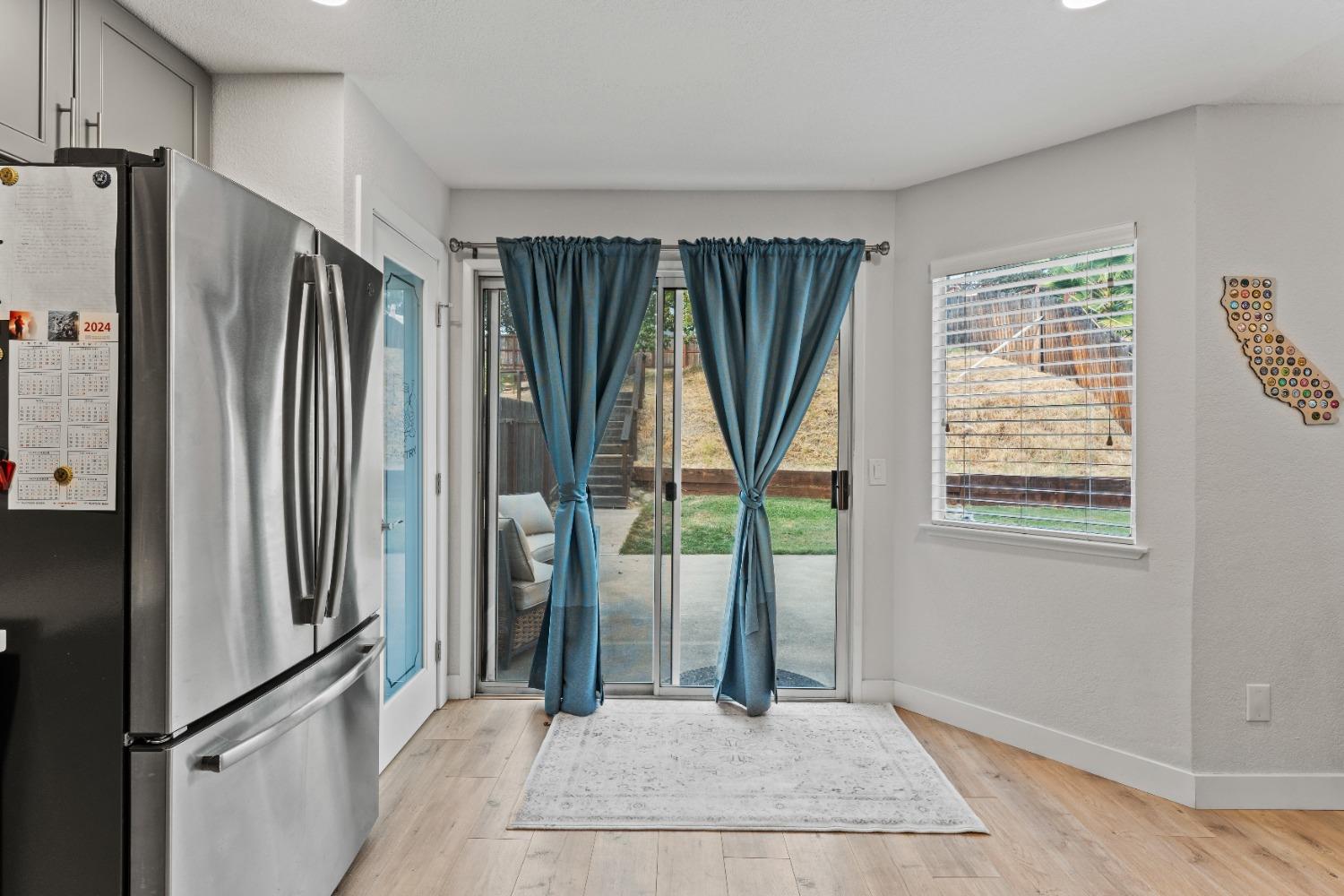 Detail Gallery Image 9 of 37 For 3020 Springview Meadows Dr, Rocklin,  CA 95677 - 3 Beds | 2/1 Baths