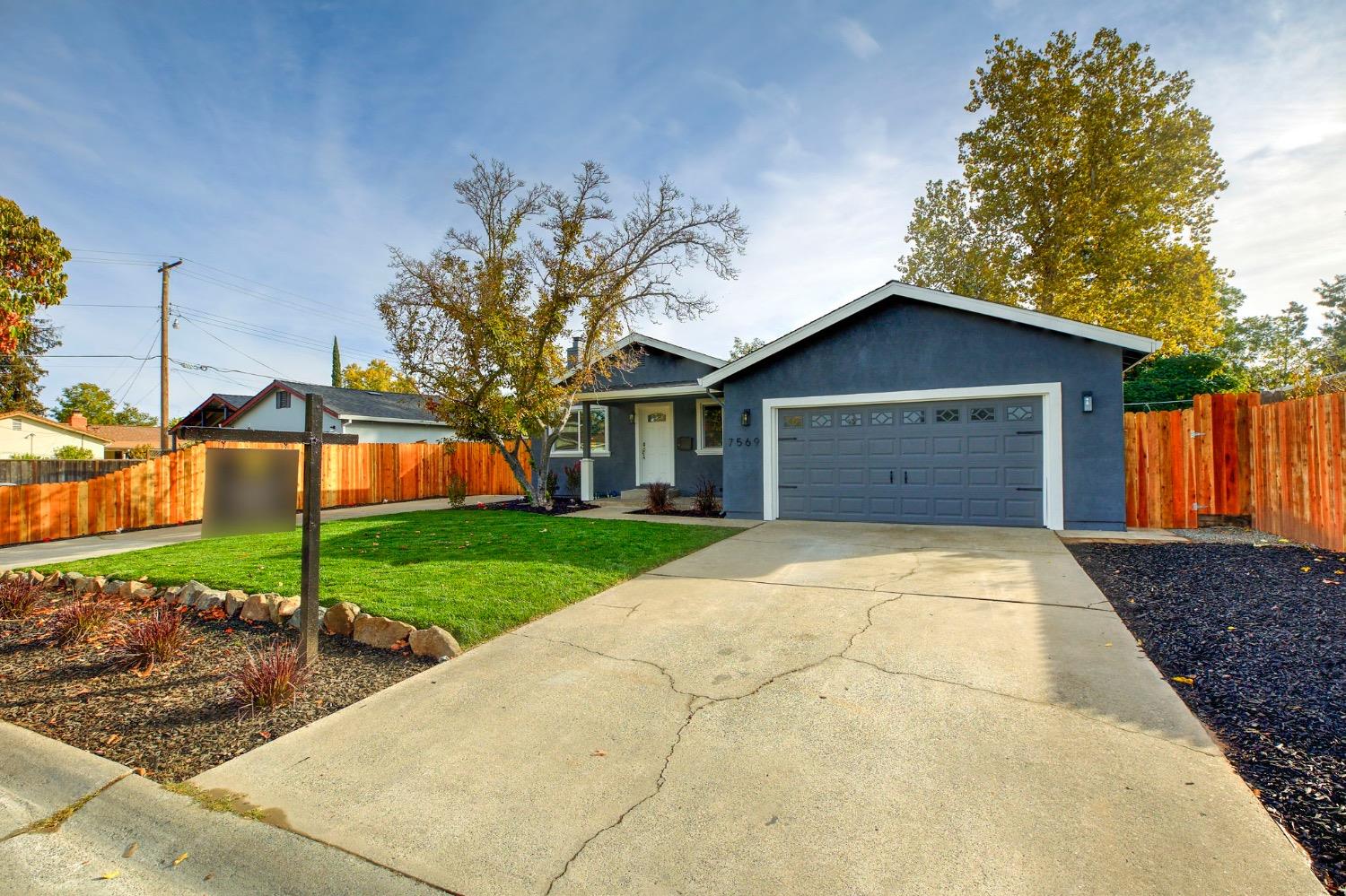 Detail Gallery Image 2 of 30 For 7569 Circuit Dr, Citrus Heights,  CA 95610 - 4 Beds | 3 Baths