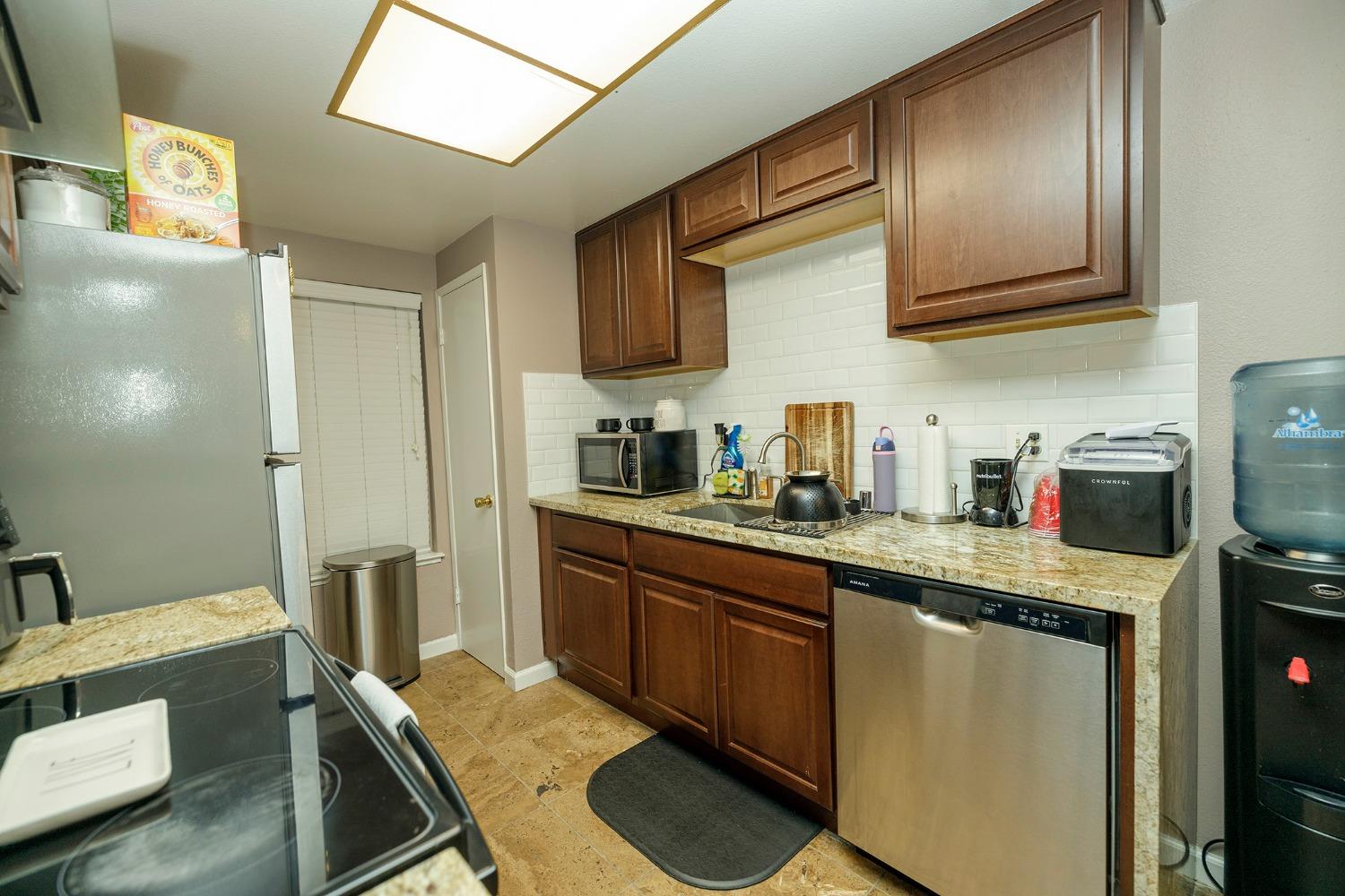 Detail Gallery Image 10 of 24 For 1313 Floyd Ave #182,  Modesto,  CA 95355 - 2 Beds | 1 Baths