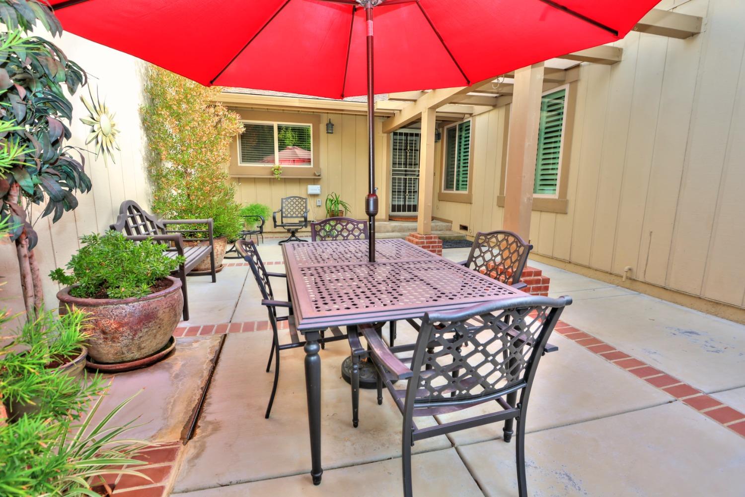 Detail Gallery Image 38 of 46 For 6816 San Dimas Ct, Citrus Heights,  CA 95621 - 3 Beds | 2 Baths