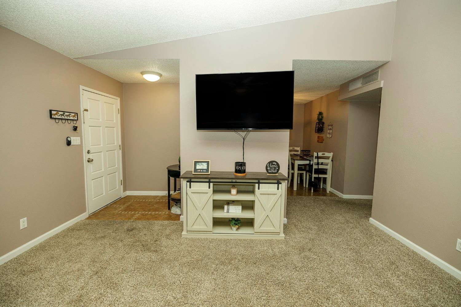 Detail Gallery Image 6 of 24 For 1313 Floyd Ave #182,  Modesto,  CA 95355 - 2 Beds | 1 Baths