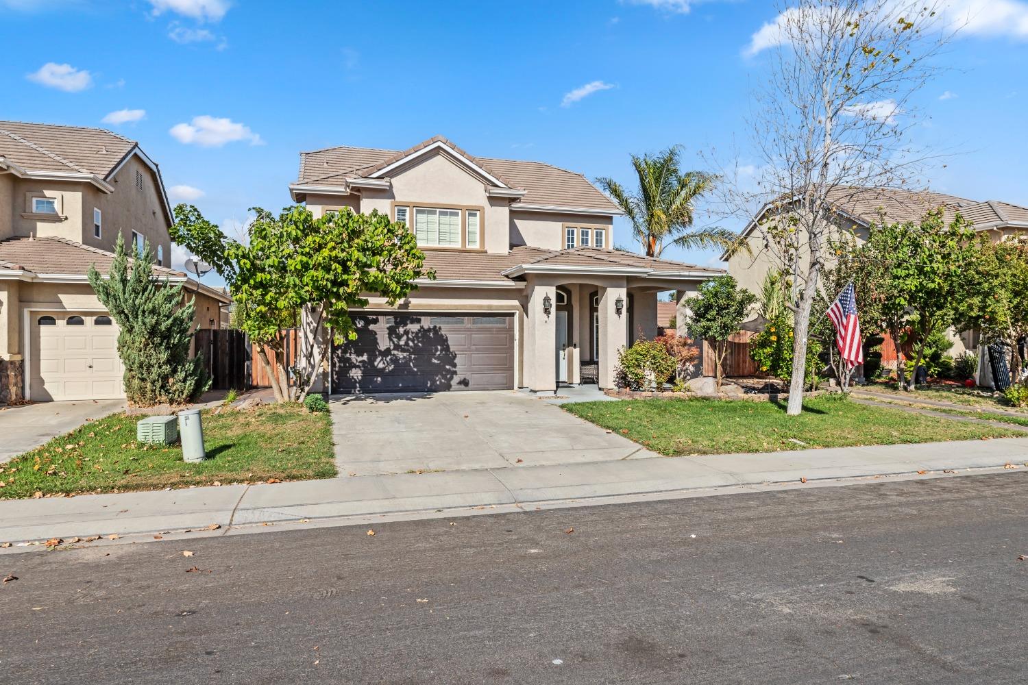 Detail Gallery Image 2 of 53 For 2807 Donner Trl, Riverbank,  CA 95367 - 4 Beds | 3 Baths