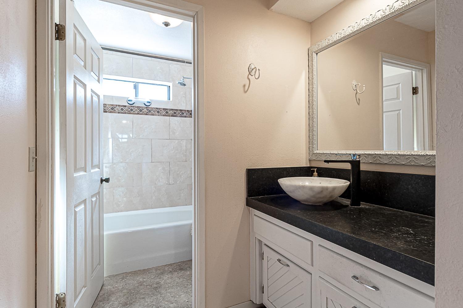 Detail Gallery Image 27 of 35 For 3840 Rexford Ct, Modesto,  CA 95356 - 3 Beds | 2 Baths