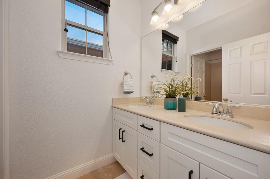 Detail Gallery Image 20 of 42 For 4018 Borderlands Dr, Rancho Cordova,  CA 95742 - 3 Beds | 2 Baths