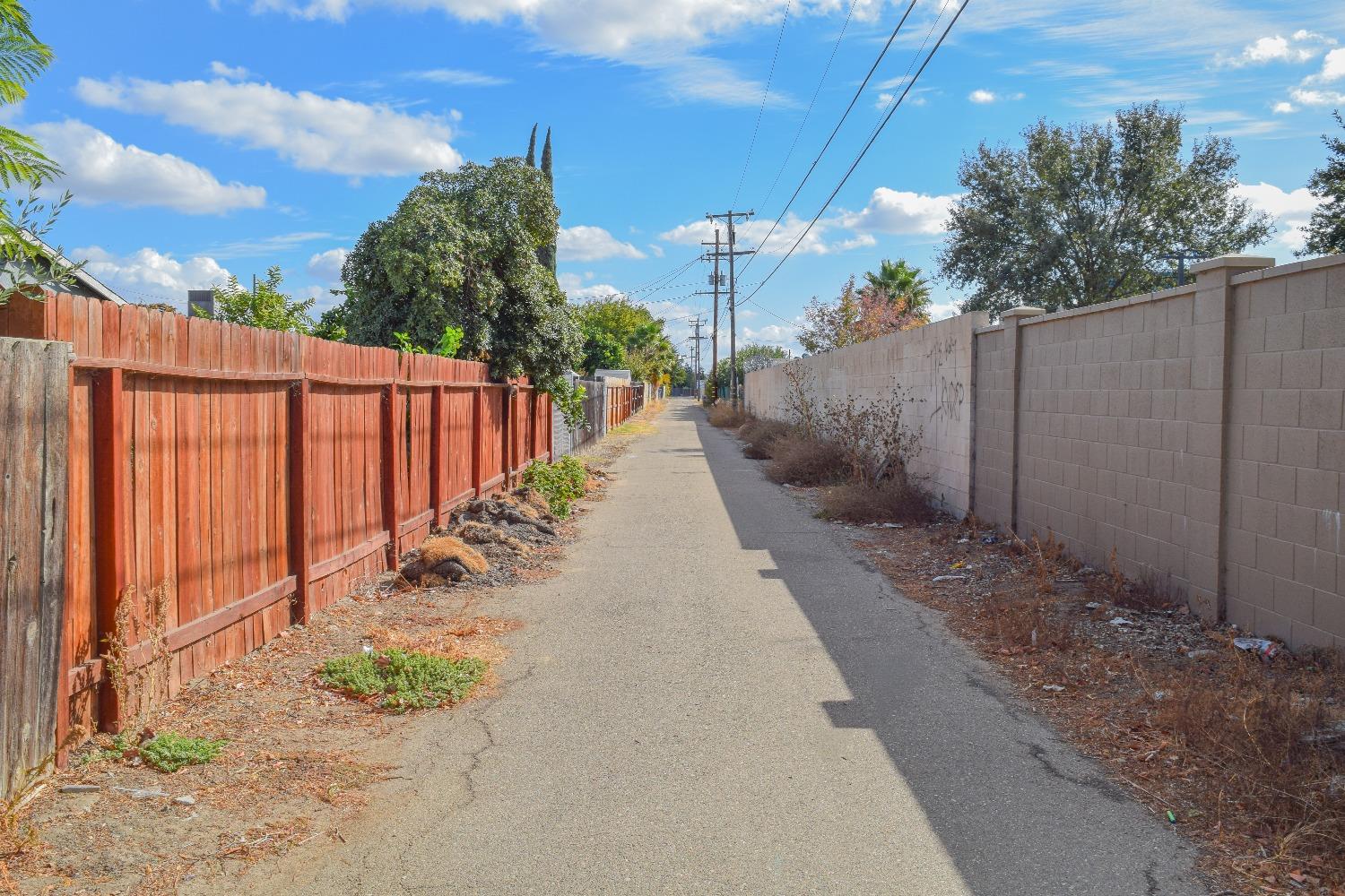 Detail Gallery Image 26 of 26 For 908 Yolo St, Manteca,  CA 95336 - 3 Beds | 1/1 Baths