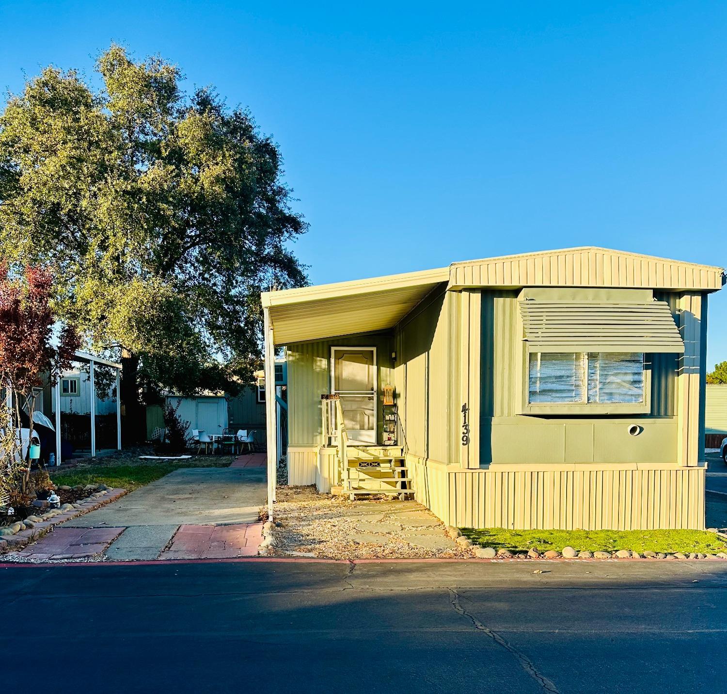 Detail Gallery Image 3 of 20 For 4139 Vicksburg Ln, North Highlands,  CA 95660 - 2 Beds | 2 Baths