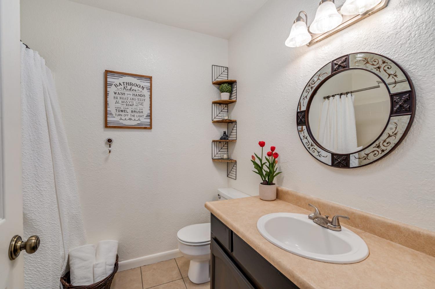 Detail Gallery Image 34 of 86 For 19570 Cottonwood St, Groveland,  CA 95321 - 2 Beds | 2 Baths