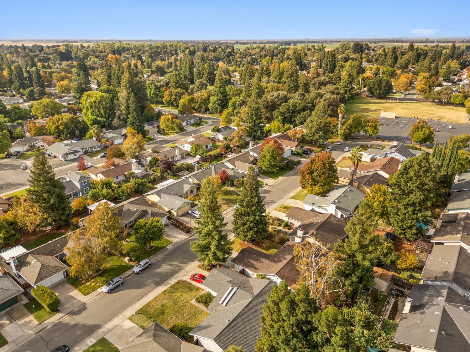 Detail Gallery Image 44 of 44 For 104 Blue Water Cir, Sacramento,  CA 95831 - 3 Beds | 2 Baths