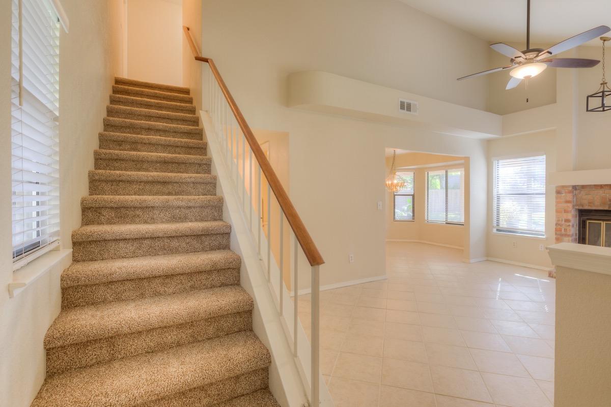 Detail Gallery Image 21 of 51 For 2725 Stonecreek Dr, Sacramento,  CA 95833 - 3 Beds | 2/1 Baths