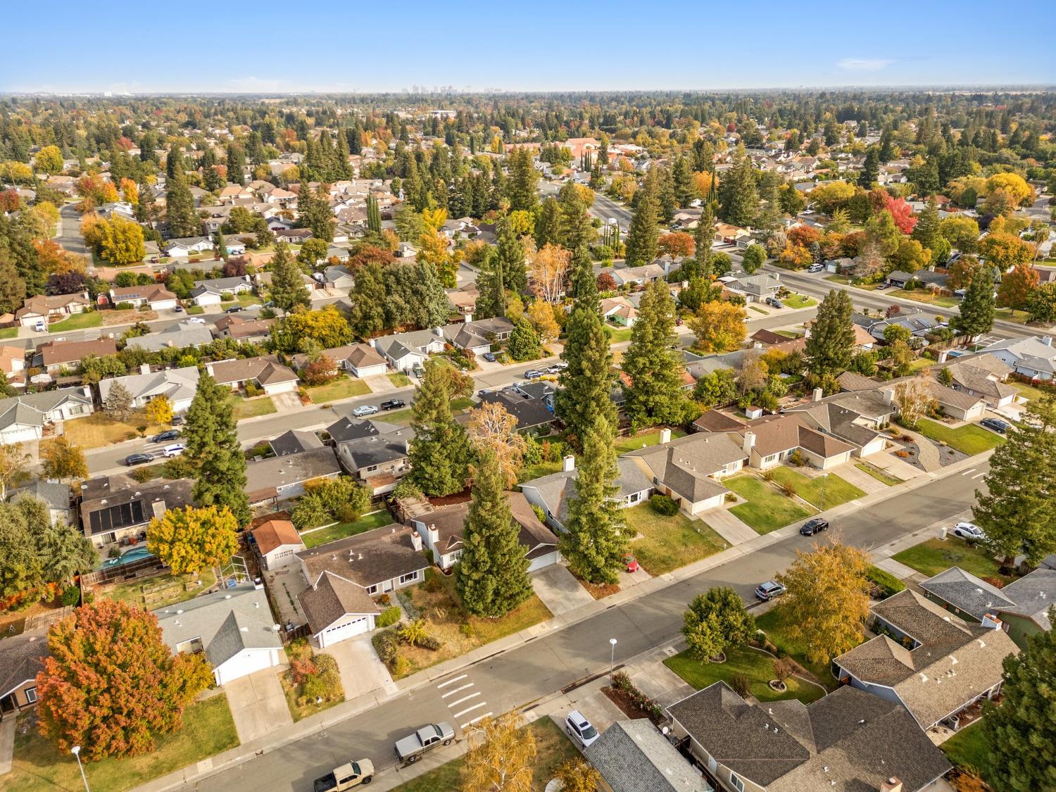 Detail Gallery Image 42 of 44 For 104 Blue Water Cir, Sacramento,  CA 95831 - 3 Beds | 2 Baths