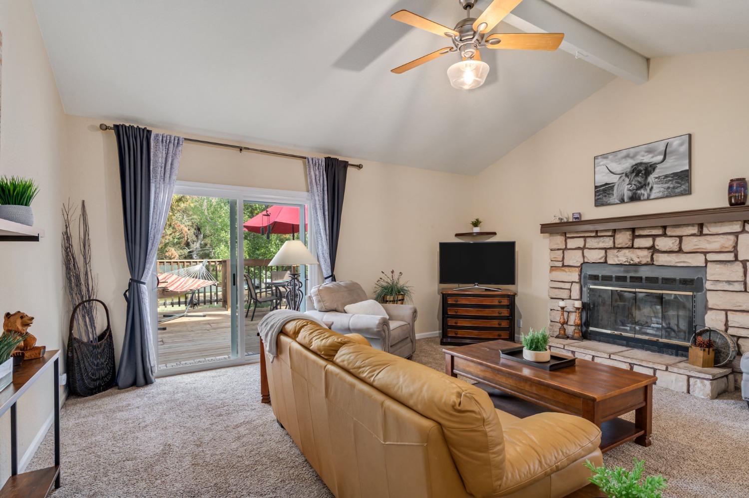 Detail Gallery Image 23 of 86 For 19570 Cottonwood St, Groveland,  CA 95321 - 2 Beds | 2 Baths