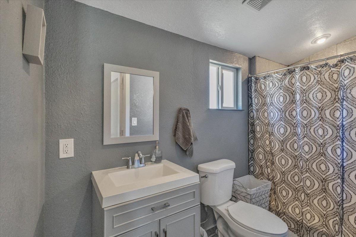 Detail Gallery Image 29 of 62 For 1415 W Hammer Ln, Stockton,  CA 95209 - 3 Beds | 2 Baths