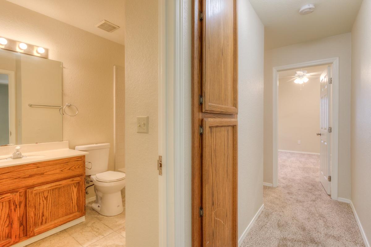 Detail Gallery Image 29 of 51 For 2725 Stonecreek Dr, Sacramento,  CA 95833 - 3 Beds | 2/1 Baths