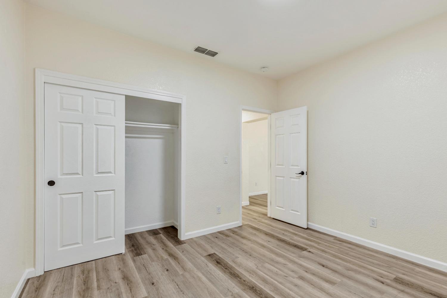 Detail Gallery Image 31 of 43 For 10391 Nations Cir, Stockton,  CA 95209 - 5 Beds | 3/1 Baths