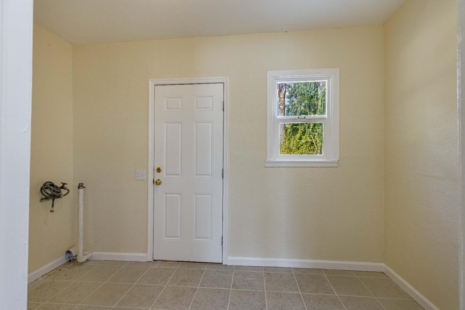 Detail Gallery Image 16 of 29 For 2525 Country Dr, Merced,  CA 95340 - 3 Beds | 1 Baths