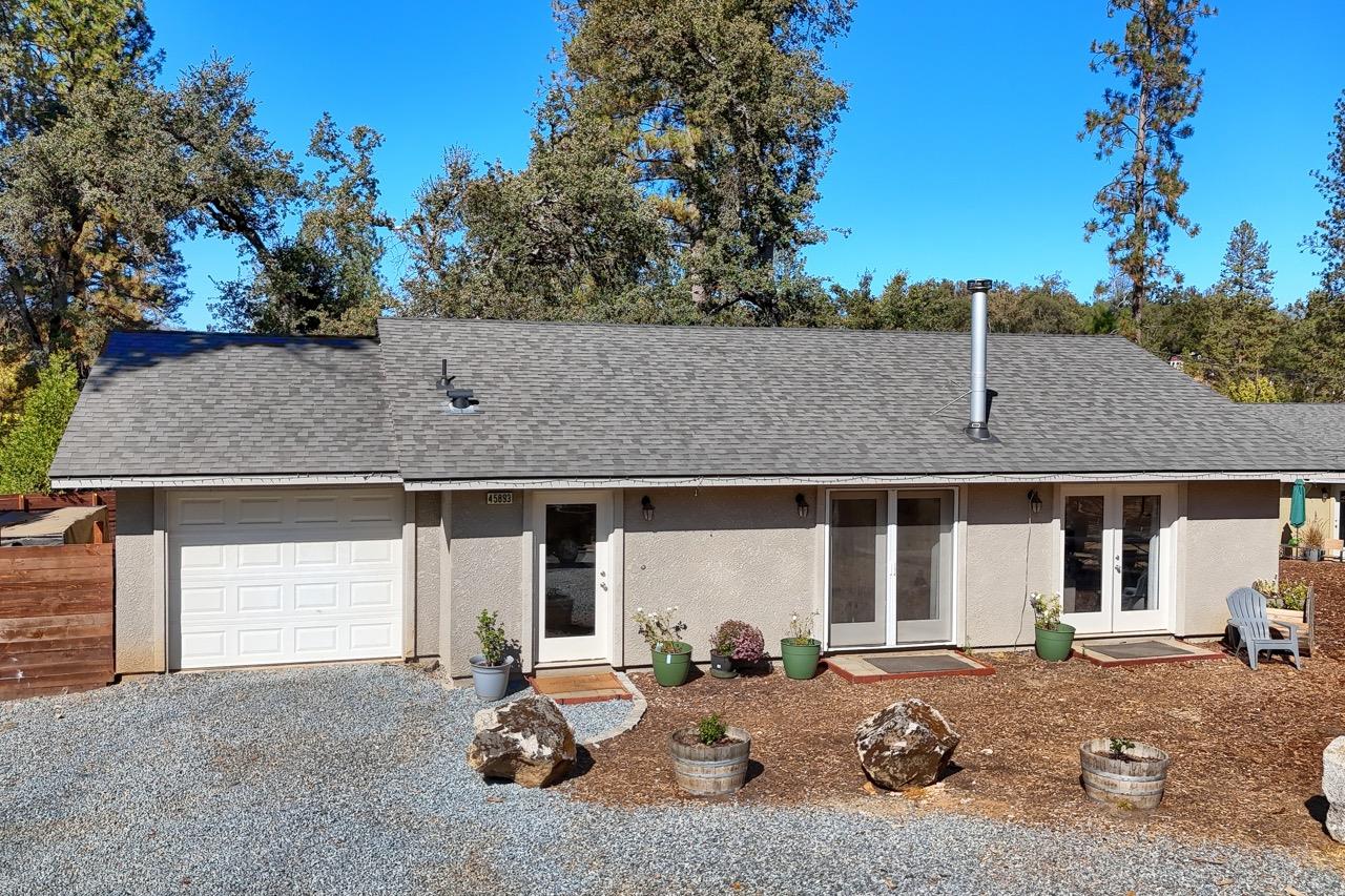 45893 Sutton Drive, Oakhurst, California image 2