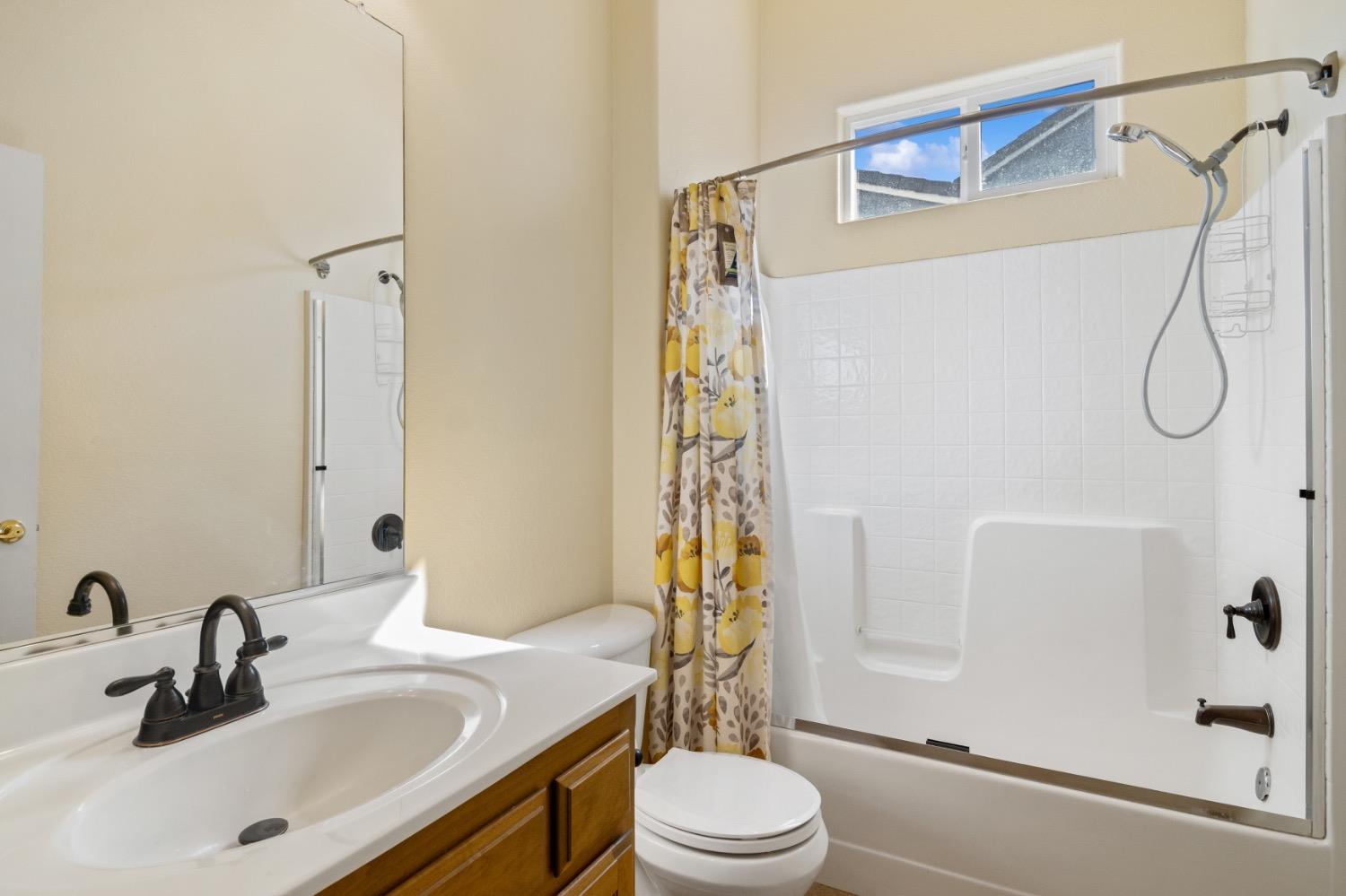 Detail Gallery Image 27 of 44 For 188 Spring Ave, Patterson,  CA 95363 - 2 Beds | 2 Baths