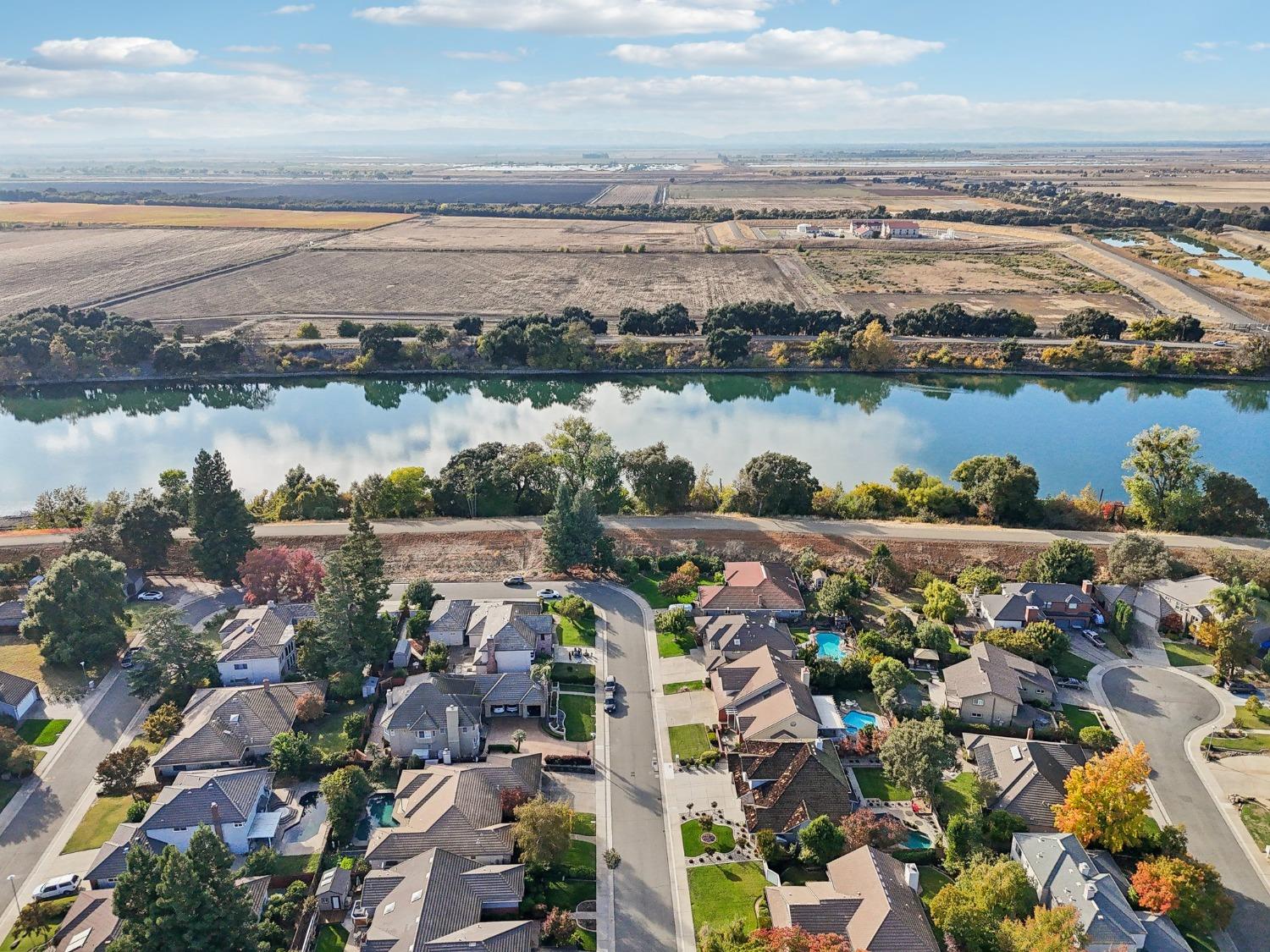 Detail Gallery Image 76 of 87 For 170 Audubon Cir, Sacramento,  CA 95831 - 5 Beds | 4/1 Baths