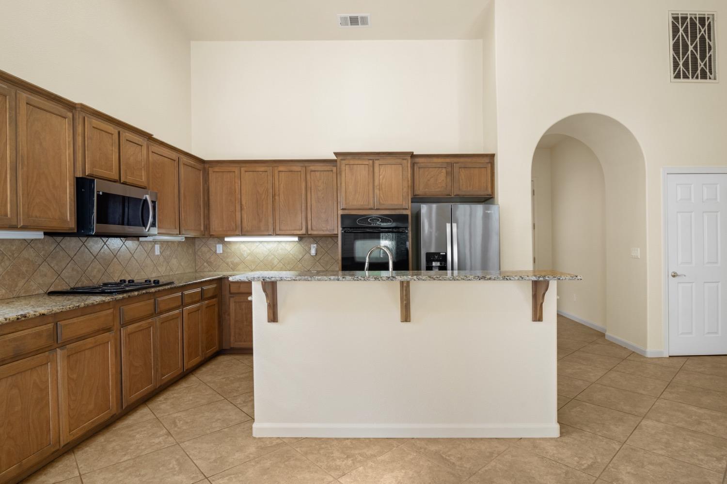 Detail Gallery Image 12 of 44 For 188 Spring Ave, Patterson,  CA 95363 - 2 Beds | 2 Baths