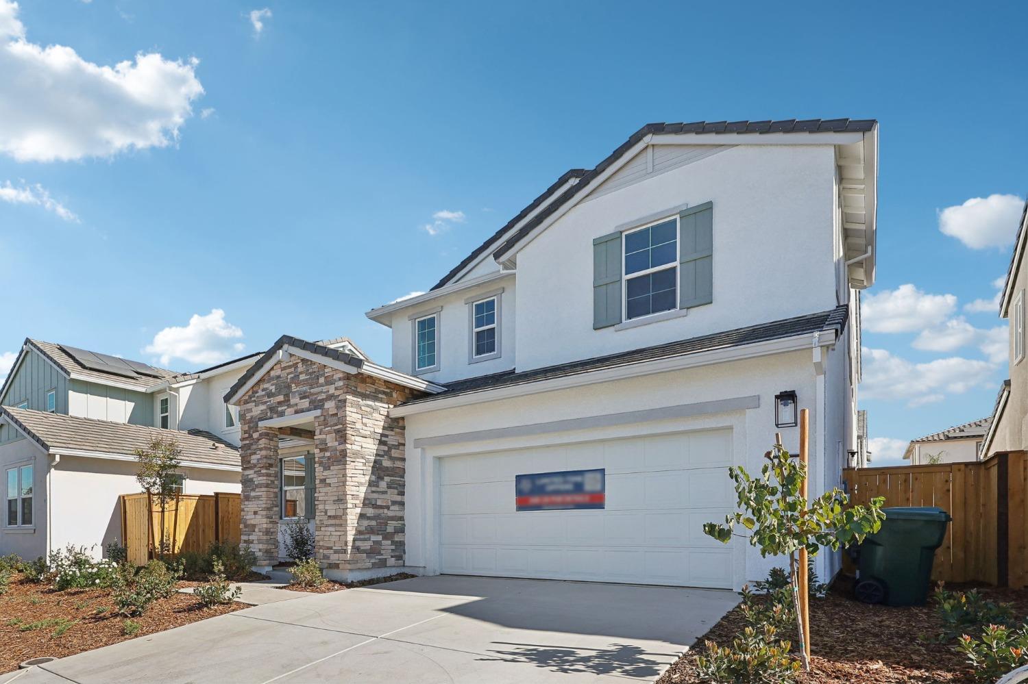 Detail Gallery Image 1 of 42 For 216 Vectra Ct, Roseville,  CA 95747 - 4 Beds | 3/1 Baths