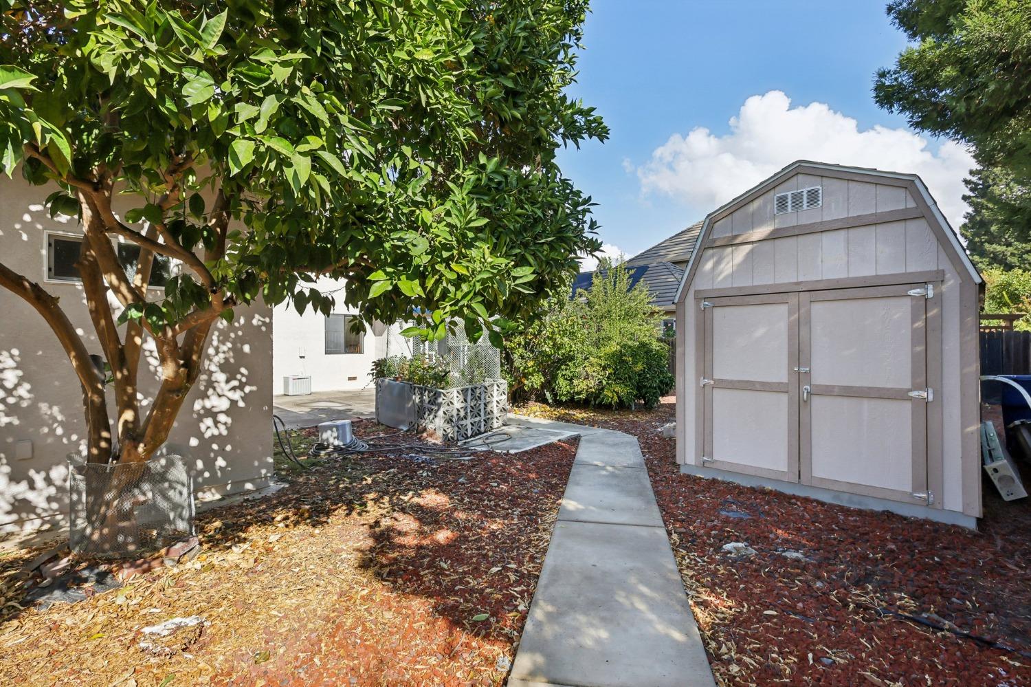 Detail Gallery Image 59 of 87 For 170 Audubon Cir, Sacramento,  CA 95831 - 5 Beds | 4/1 Baths