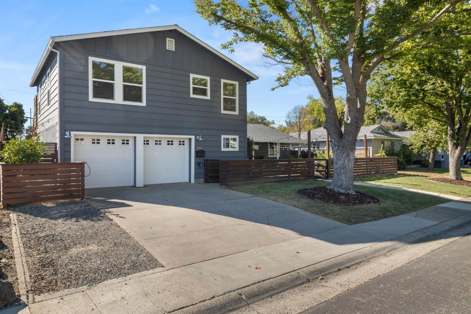 Detail Gallery Image 54 of 77 For 6930 S. Land Park Dr., Sacramento,  CA 95831 - 5 Beds | 3 Baths