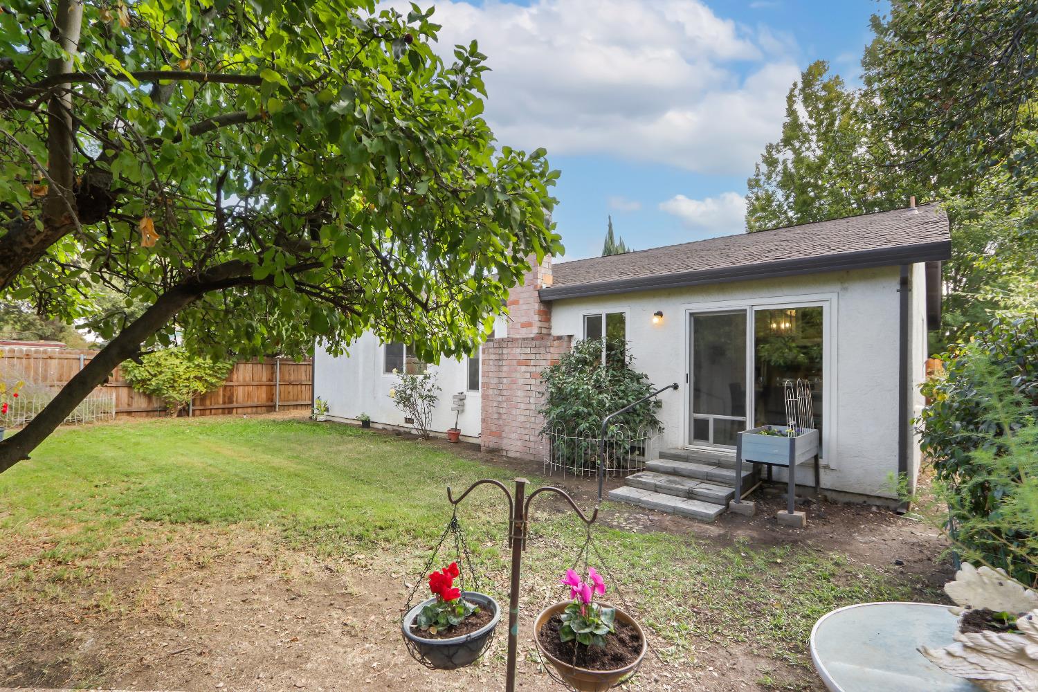 Detail Gallery Image 41 of 47 For 3931 Cottontail Way, Sacramento,  CA 95823 - 3 Beds | 2 Baths