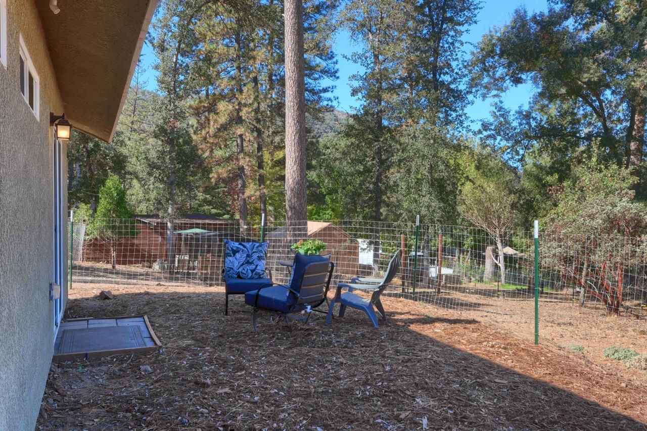 45893 Sutton Drive, Oakhurst, California image 29